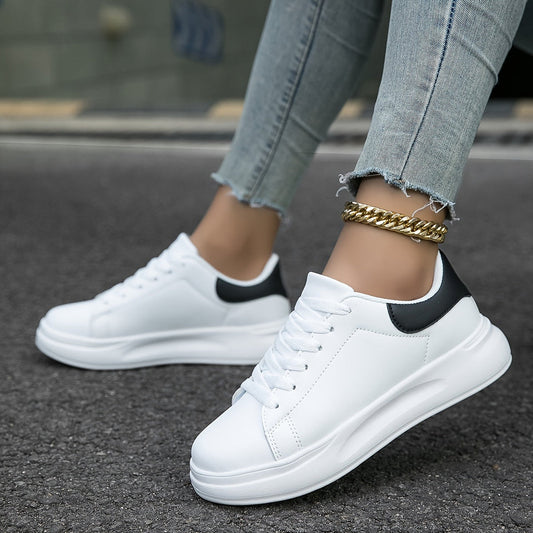 Nova – Moderne Schnürsneaker mit Slip-On-Funktion
