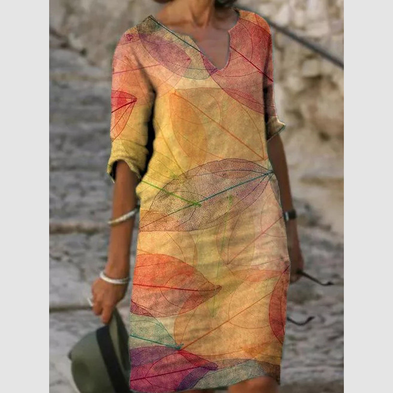 Amara – Midikleid mit kurzen Ärmeln und sauberem V-Ausschnitt