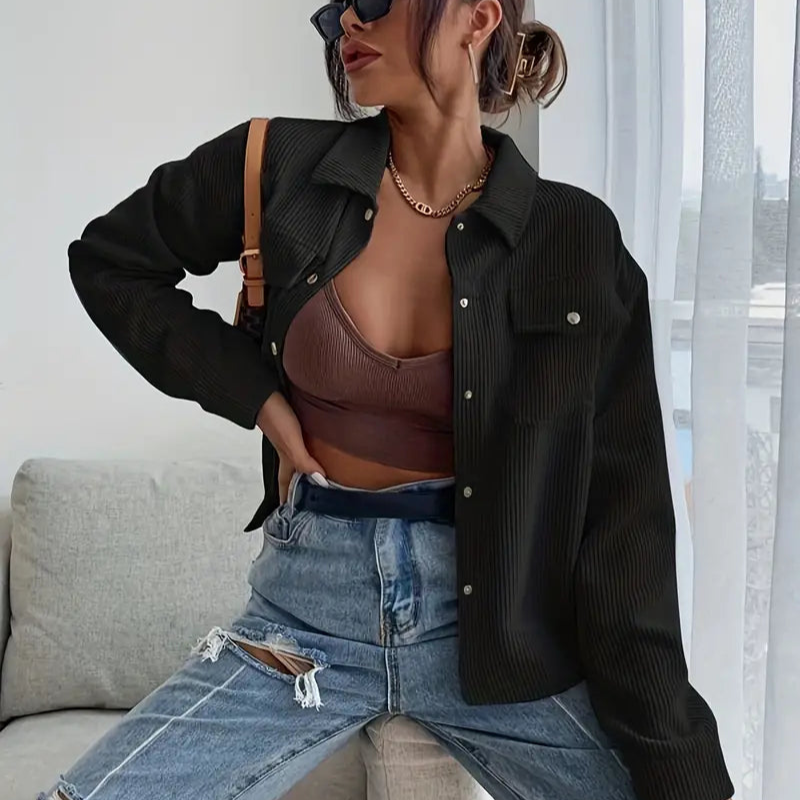 Isabell – Jacke mit langen Ärmeln und Knöpfen