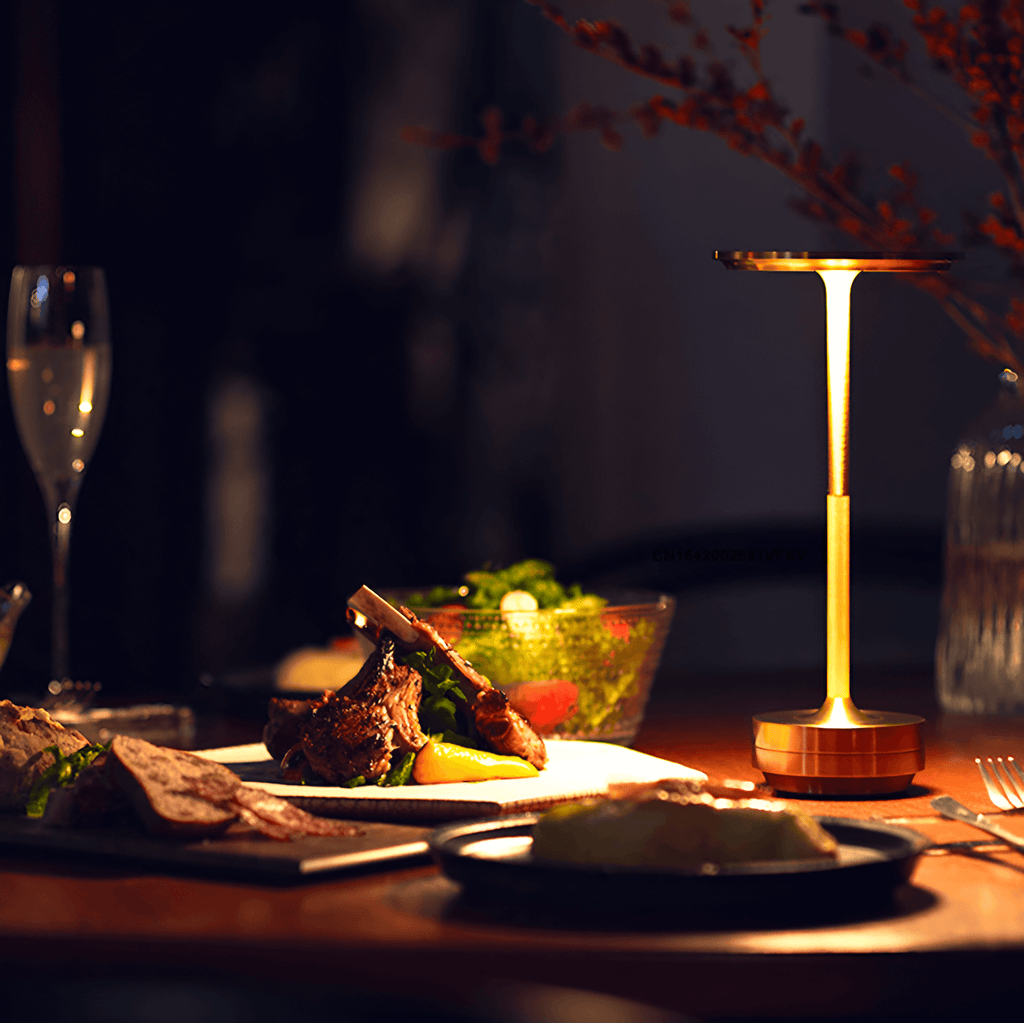 AmberGlow – Moderne kabellose wiederaufladbare Tischlampe