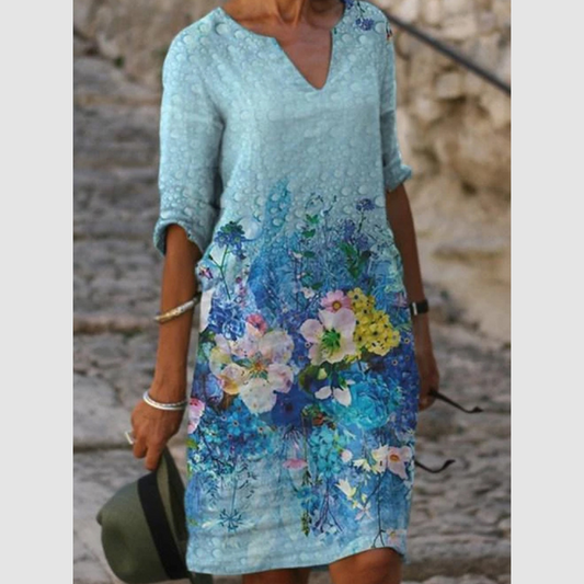 Amara – Midikleid mit kurzen Ärmeln und sauberem V-Ausschnitt