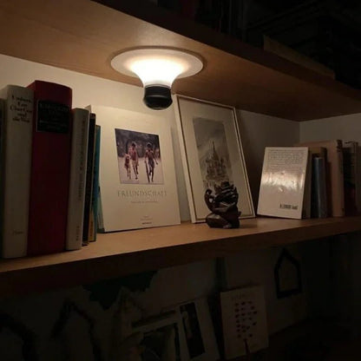 LiteGrip – Stilvolle LED-Leuchte mit Saugnapf-Design