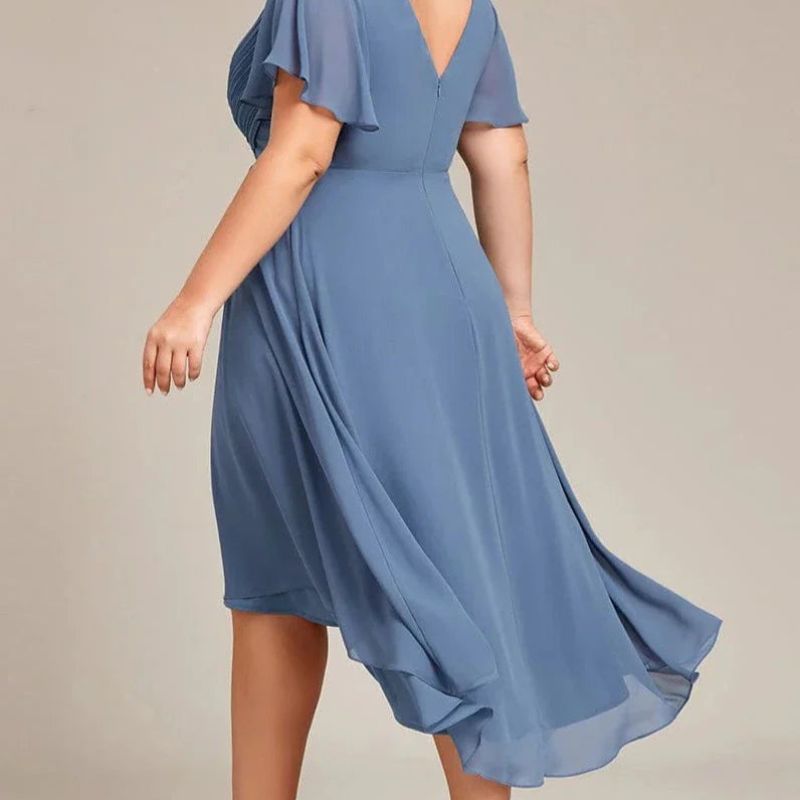 Maya – Midikleid mit kurzen Ärmeln und V-Ausschnitt