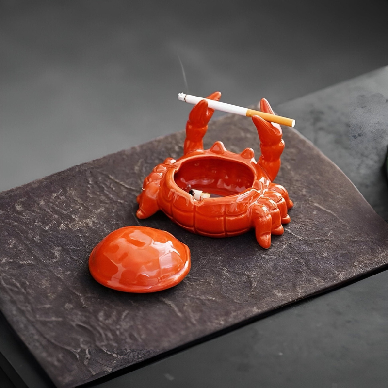 OceanCraft – Krabbenförmiger Aschenbecher mit kompakter Tischdesign