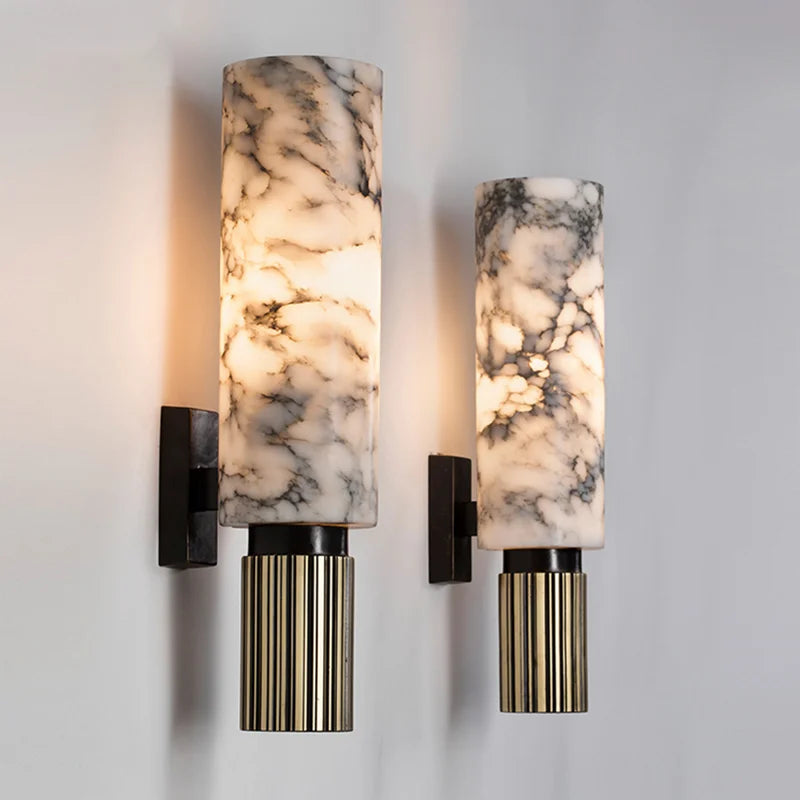LuxeGlow – Marmor-Wandleuchte mit klar definierter Form