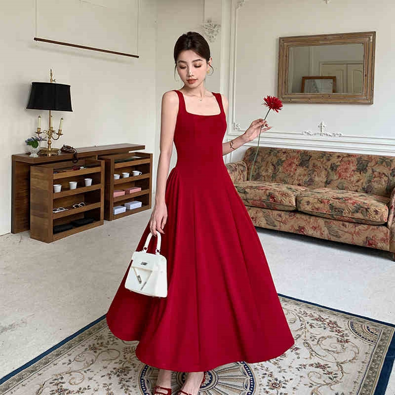 Amelia – Weißes A-Linien-Kleid mit Taillenbetonung und Reißverschluss