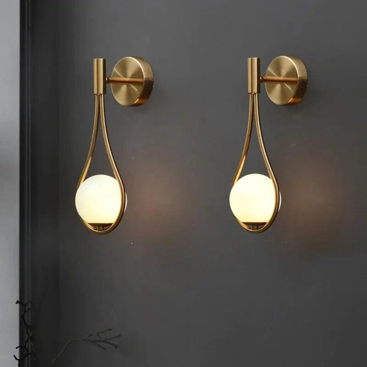 LumiNest – Moderne Wandleuchte mit klarem Rahmendesign