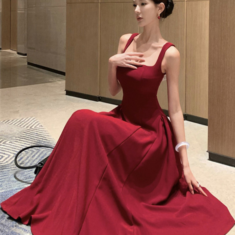 Amelia – Weißes A-Linien-Kleid mit Taillenbetonung und Reißverschluss