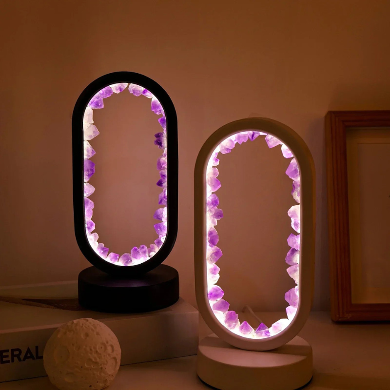 LunaAmor – Moderne Amethystlampe mit poliertem Sockel