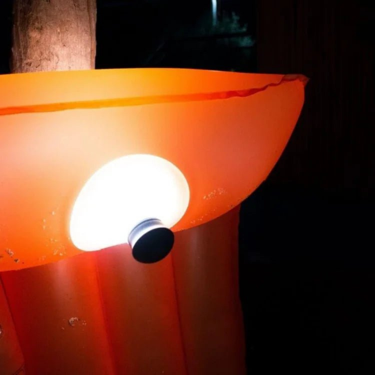 LiteGrip – Stilvolle LED-Leuchte mit Saugnapf-Design