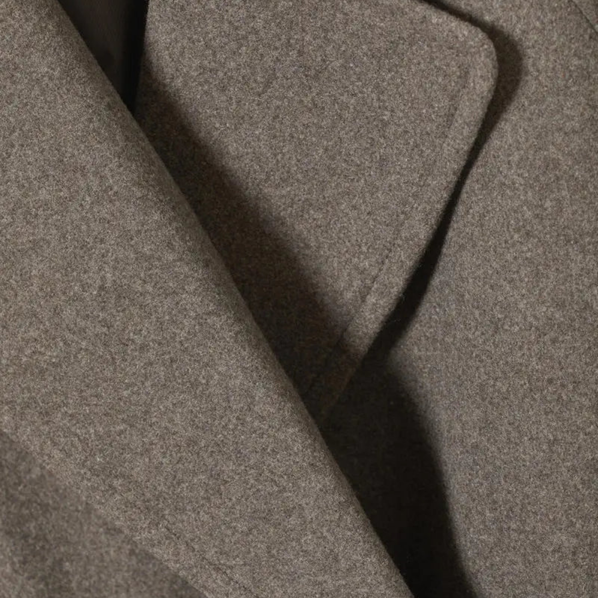 Emilia – Oversized-Mantel mit langen Ärmeln und geradem Schnitt