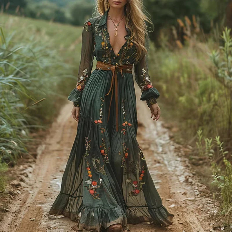 Ava – Maxikleid mit langen Ärmeln und V-Ausschnitt