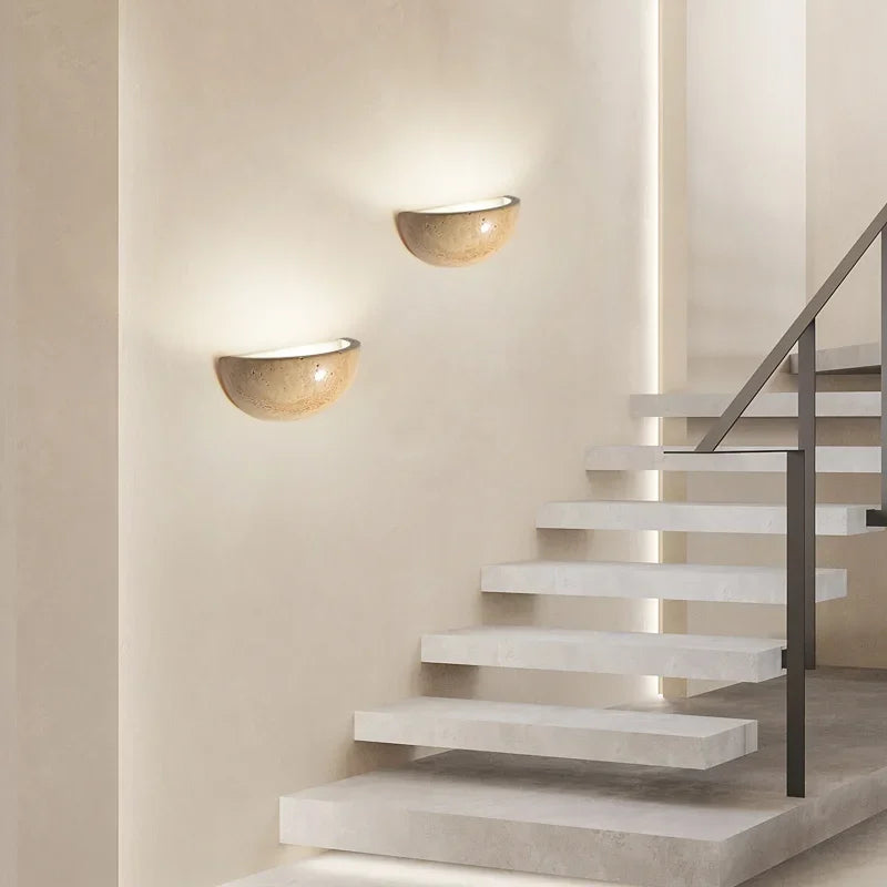 StoneGlow – LED-Wandleuchte mit stein-inspiriertem Design