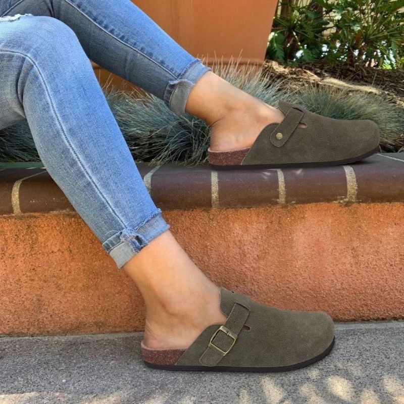 Lisa – Slip-On-Slippers mit verstellbarem Schnallenverschluss
