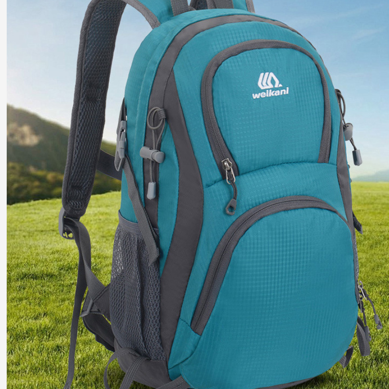 TrekLyn – Wasserdichter Outdoor-Rucksack mit Mehrfachtaschen-Design