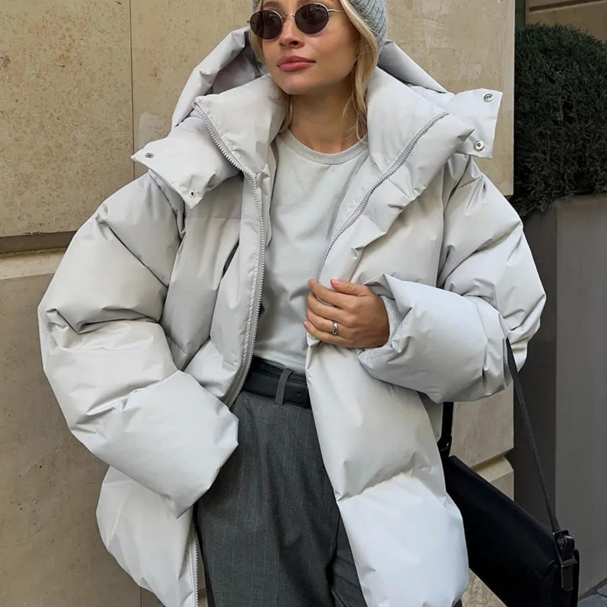Elodie – Jacke mit langen Ärmeln und aufstehendem Kragen