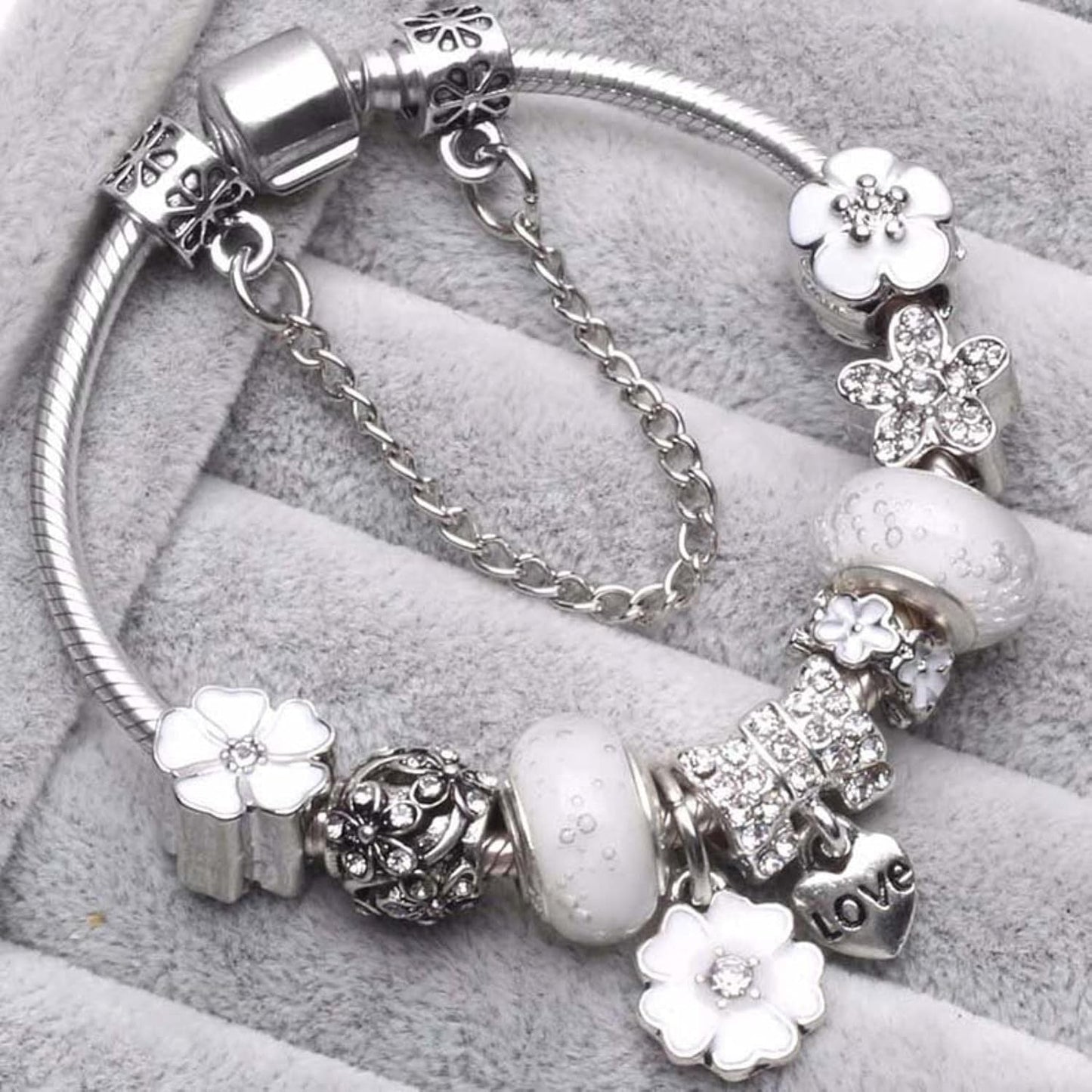 LunaBloom – Silbernes Blumen Charm Armband mit verstellbarer Passform
