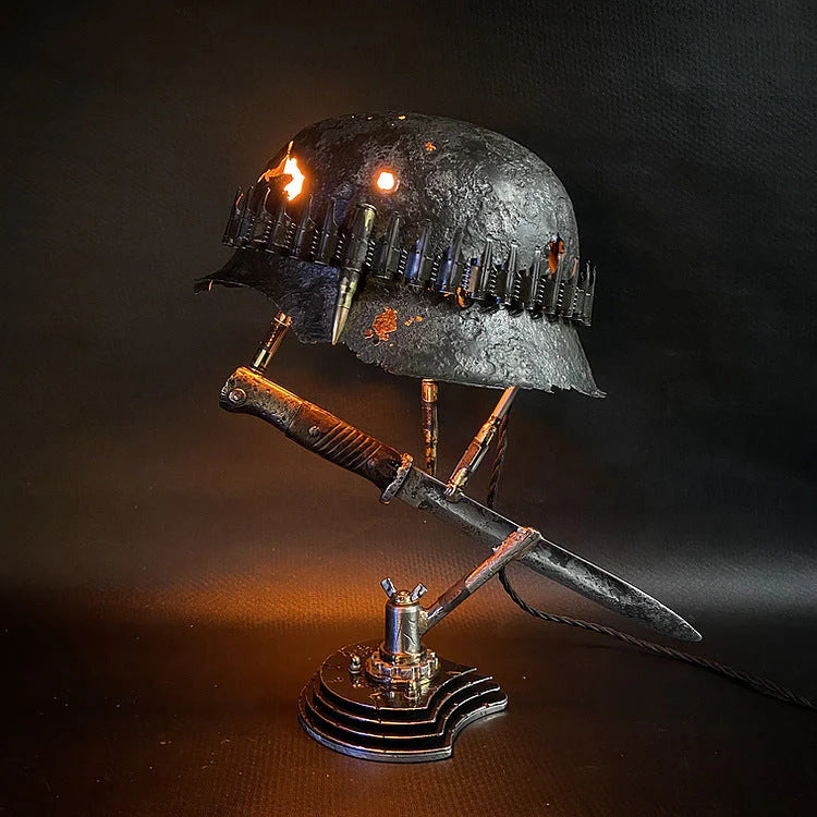 HelmetGlow – Helm-Lampe aus Kunstharz für dekorative Beleuchtung