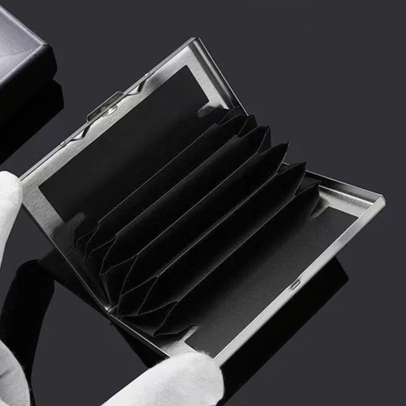 CardGuard – Ultradünnes Metall-Kartenetui