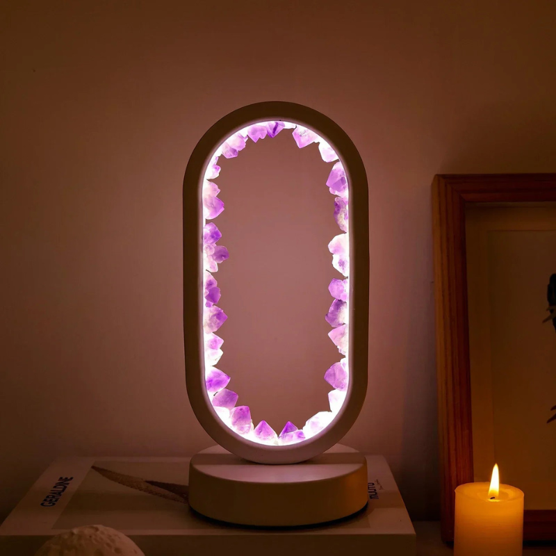LunaAmor – Moderne Amethystlampe mit poliertem Sockel