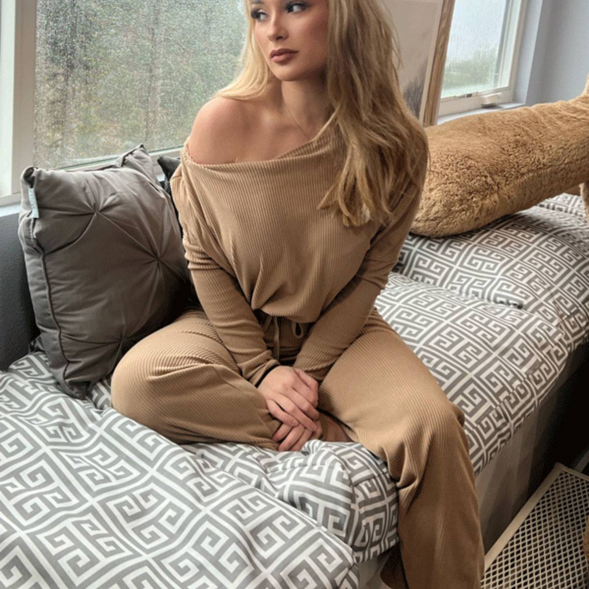 Viviana – Zweiteiliges Set mit langärmligem Top und passenden Hosen