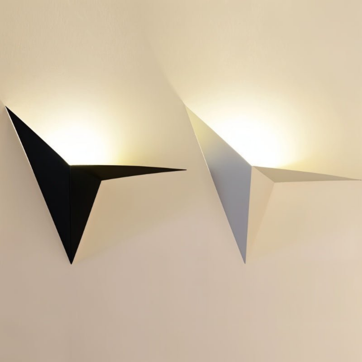 LumoArt – Minimalistische Nova-Wandleuchte mit kompaktem Design