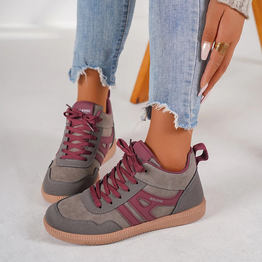 Kaela – Schnürsneaker mit nahtlosem Obermaterial