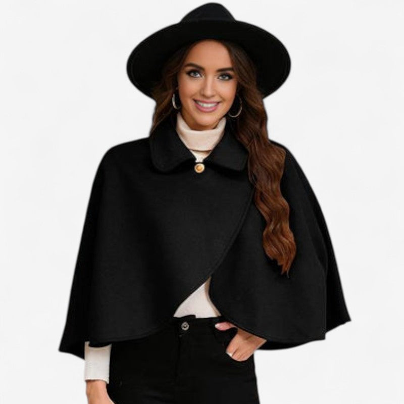 Sarah – Kurzer Poncho-Mantel mit Reverskragen und Knöpfen