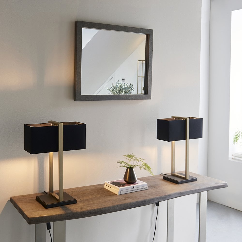 BrassTone – LED-Tischlampe mit rechteckigem Schirm
