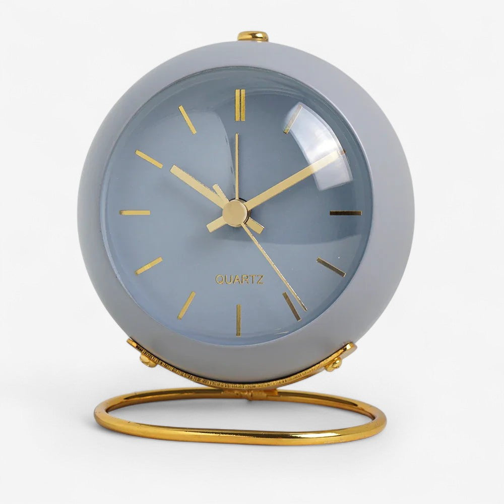 TimeNest – Minimalistische Weckeruhr mit geräuschlosem Quarzwerk