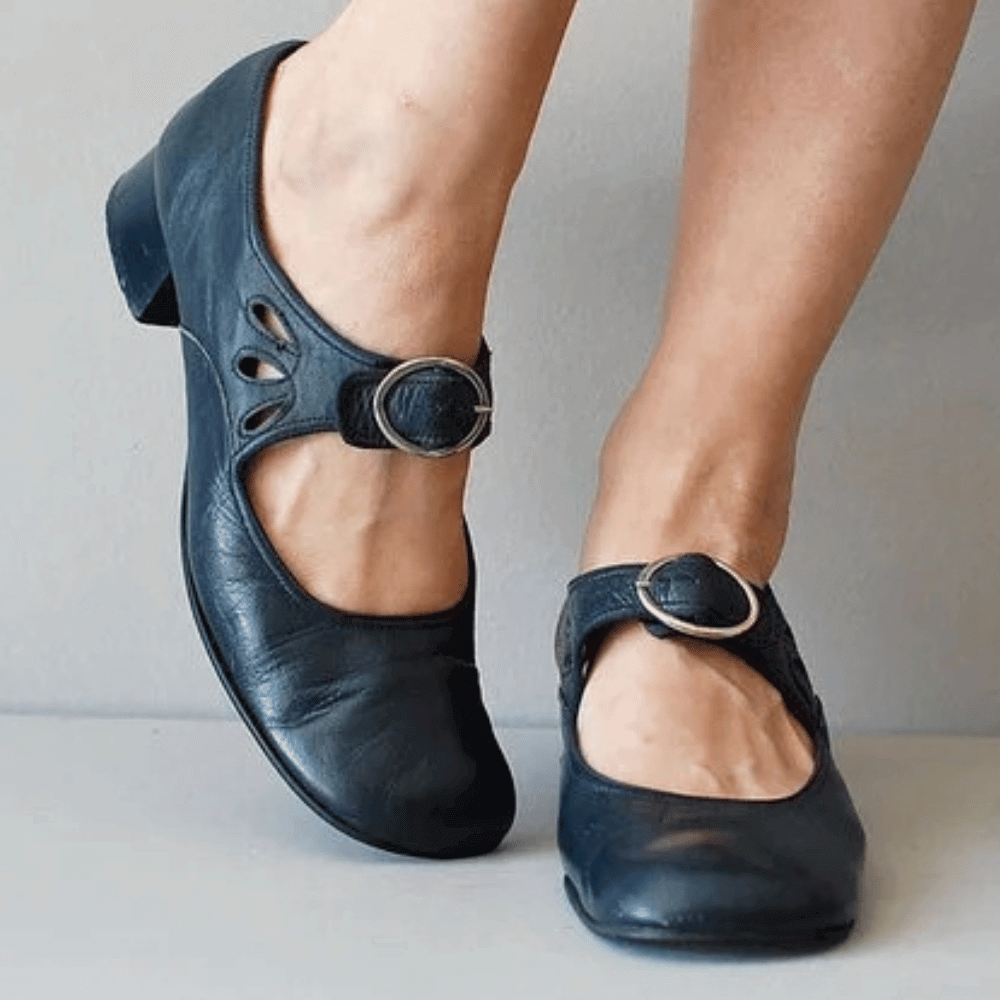 Isla – High Heels mit Rundspitze und Schnallendetail