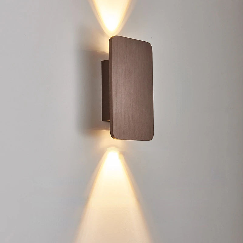 GlowEdge – Minimalistische LED-Wandleuchte mit rechteckigem Design