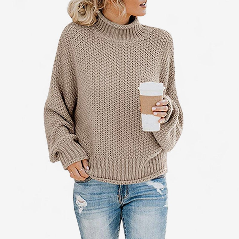 Elara – Strickpullover mit hohem Kragen und Fledermausärmeln