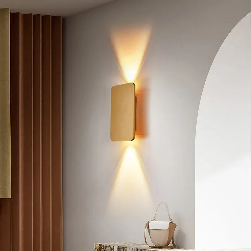 GlowEdge – Minimalistische LED-Wandleuchte mit rechteckigem Design