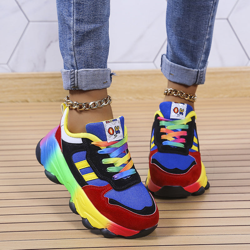 Aurora – Lässige Schnür-Sneaker mit Regenbogen-Sohle