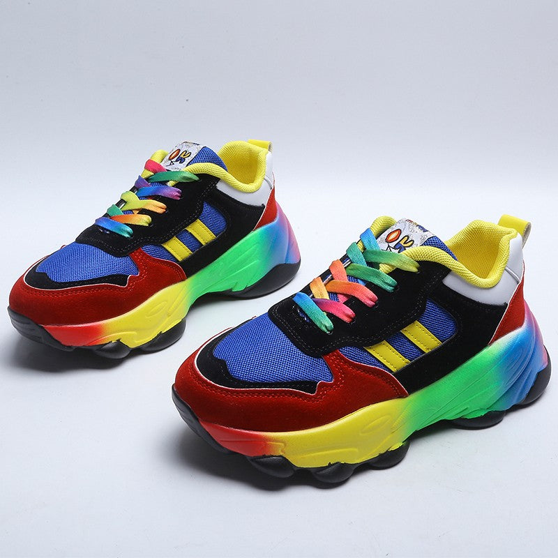 Aurora – Lässige Schnür-Sneaker mit Regenbogen-Sohle