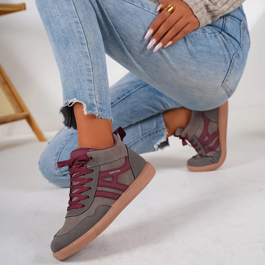 Kaela – Schnürsneaker mit nahtlosem Obermaterial