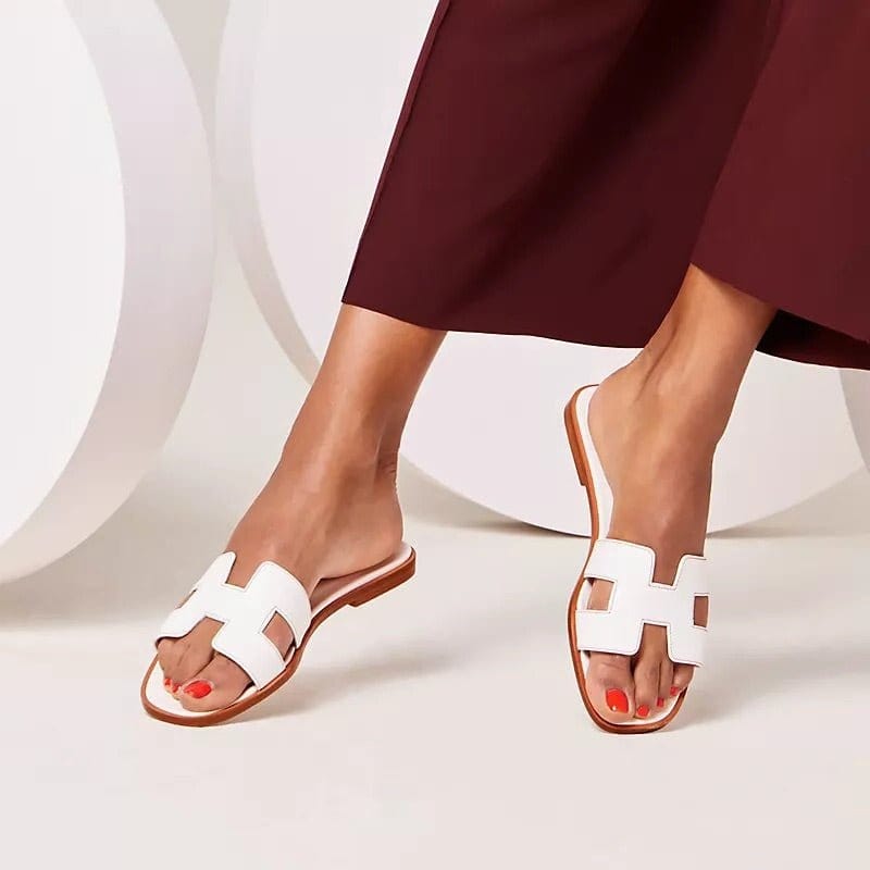 Eva – Flache Slip On Pantoffeln mit Durchbrochene Details