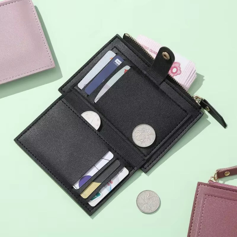 Camille – Schlanke Multi-Taschen-Geldbörse mit Reißverschluss und Klappe