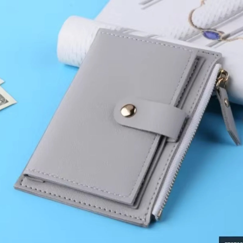 Camille – Schlanke Multi-Taschen-Geldbörse mit Reißverschluss und Klappe