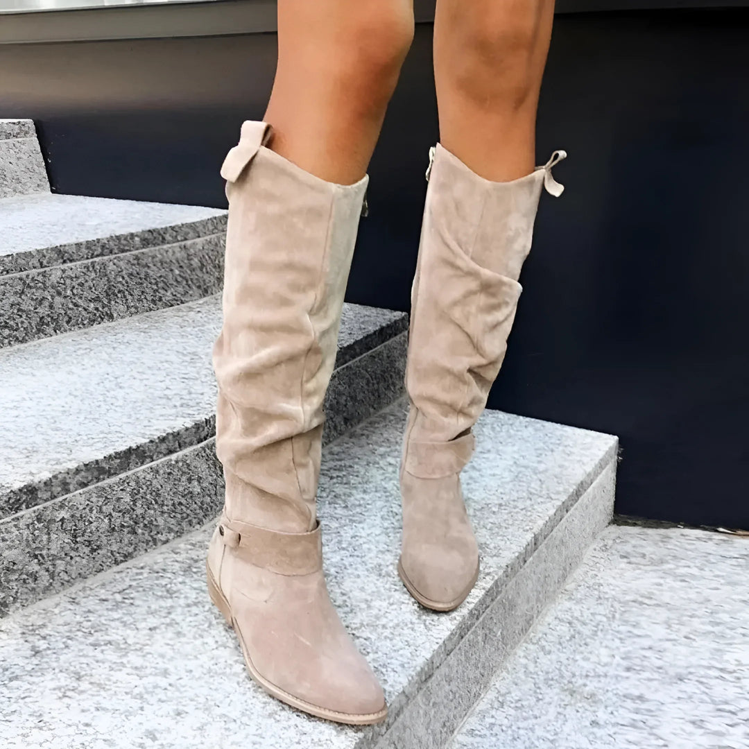Selvaya – Stiefeletten mit umgeschlagenem Schaft und breitem Absatz