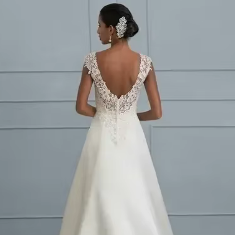 Isabella – Ärmelloses Langes Kleid mit Offenem Rücken