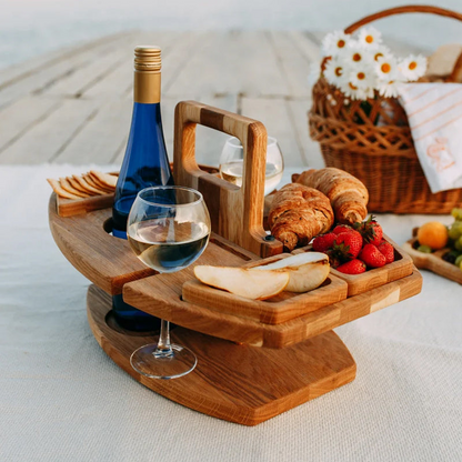 TrekTable – Tragbarer Weintisch mit Glas- und Snackfächern