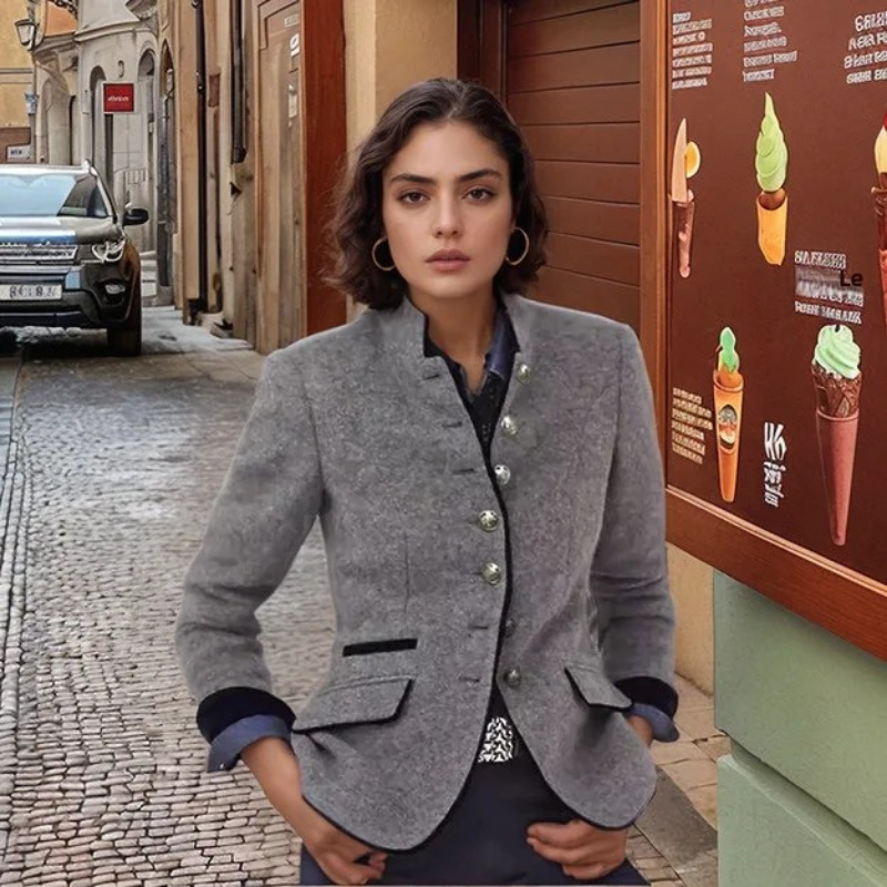 Clara – Cardigan-Cape-Jacke mit Ausgeschnittenen Ärmeln