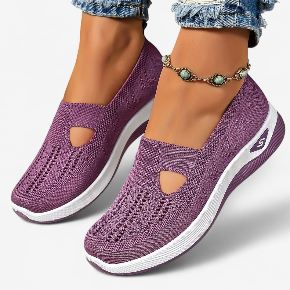 Clara – Schnür-Sneaker mit Rundspitze