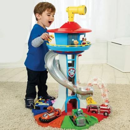 PlayNest – Turm-Spielset mit Fahrzeugen und Figuren