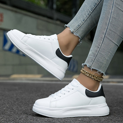 Nova – Moderne Schnürsneaker mit Slip-On-Funktion