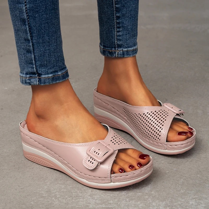 Donna – Verstellbare Sandalen mit rutschfester Sohle