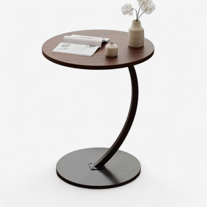 TableNest – Kleiner Couchtisch mit kompaktem Runddesign
