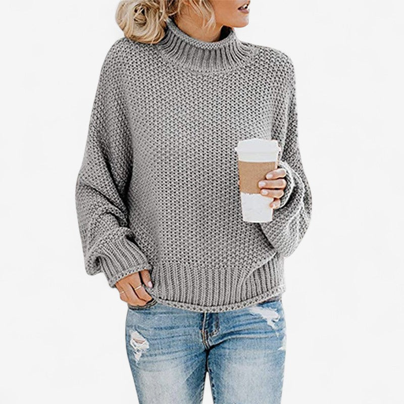 Elara – Strickpullover mit hohem Kragen und Fledermausärmeln